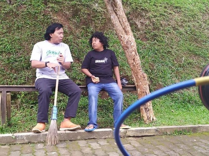 Momen kebersamaan Adul dan Komeng.