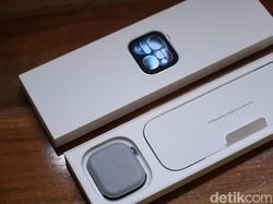 Unboxing Apple Watch 11 dan AirPods Pro 3