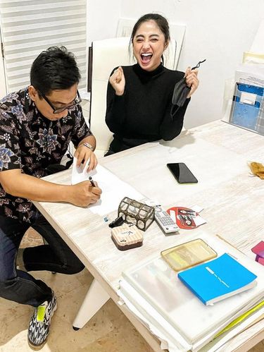 dewi perssik dewi perssik