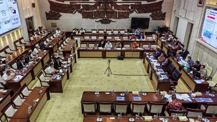 Direktorat Jenderal Pajak (DJP) melaporkan realisasi penerimaan pajak neto periode Januari-Oktober 2025 berada di angka Rp 1.459,03 triliun.