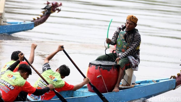 Festival Bahari 2025 di Sidoarjo