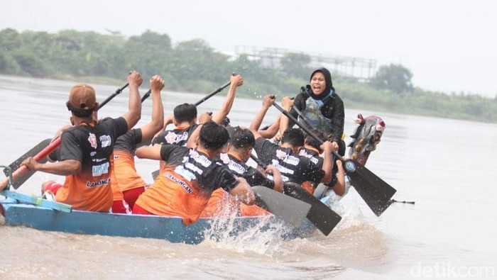 Festival Bahari 2025 di Sidoarjo