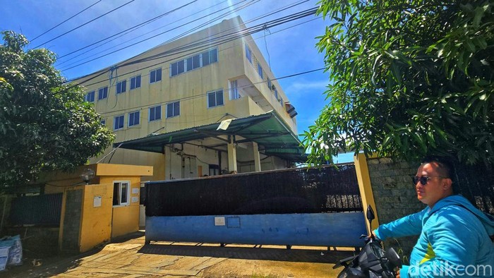 Gedung salah satu perusahaan dimana terdapat Tambak Udang Vaname di Palabuhanratu