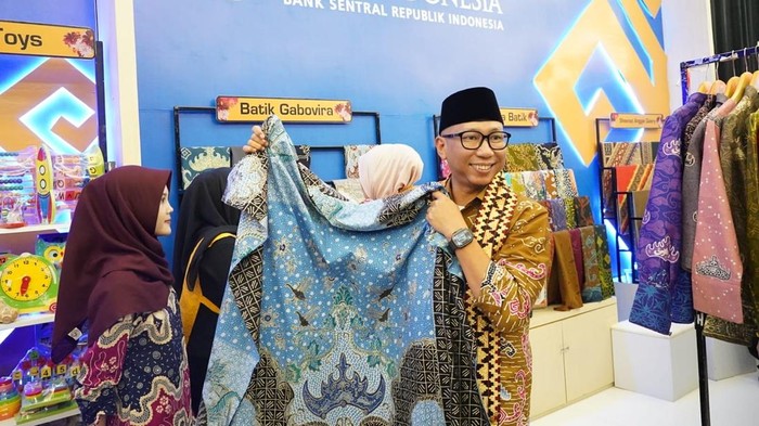 Gubernur Lampung, Rahmat Mirzani