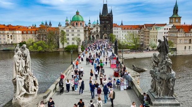 jembatan Charles di Praha