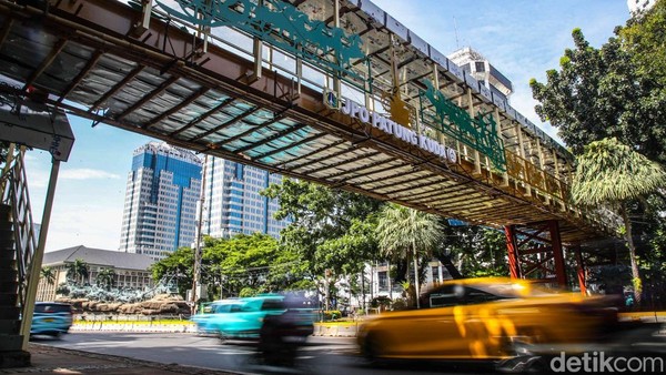JPO Patung Kuda Siap Menyambut Pejalan Kaki dengan Tampilan Baru
