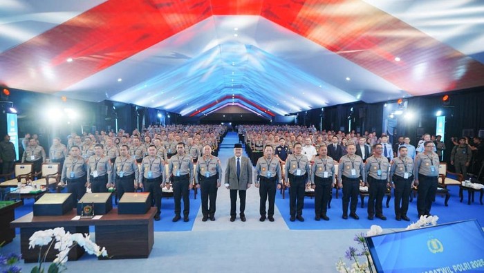 Kapolri Jenderal Listyo Sigit Prabowo menghadiri Apel Kasatwil Polri Tahun 2025 di Cikeas, Kabupaten Bogor, Jawa Barat. (dok Istimewa)