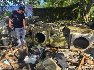 Cek Saluran Tambak Cipatuguran, DPRD Sukabumi Temukan Air Berbusa
