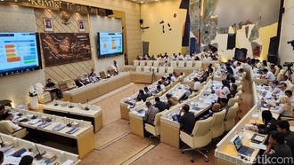 Anggota DPR Bertanya Apakah Ijazah Capres Diarsipkan, KPU-ANRI Menjawab