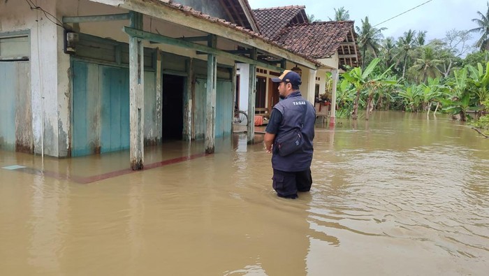 Kondisi Banjir di Padaherang dan Kalipucang Pangandaran