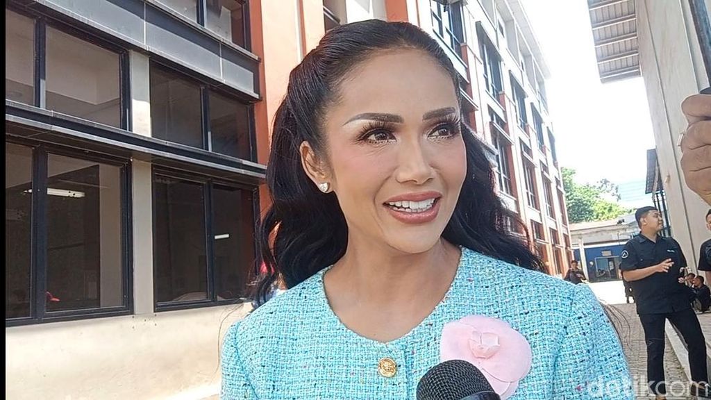 Sikap Kris Dayanti Ditegur Atta Halilintar soal Kasih Permen ke Cucu