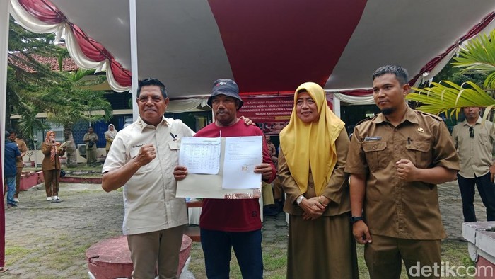 Lhauncing penyaluran bantuan permodalan bagi pelaku UMKM Lombok Timur, NTB, Senin (24/11/2025).