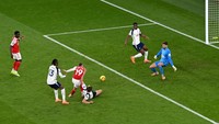 Babak I: Arsenal Ungguli Tottenham 2-0