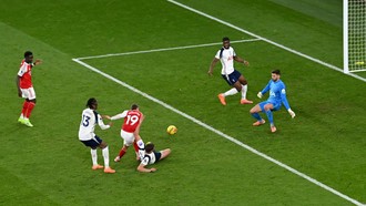 Babak I: Arsenal Ungguli Tottenham 2-0