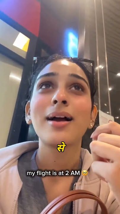 Mulia! Sopir Taksi Ini Belikan Makanan untuk Penumpang yang Kelaparan Konten kreator, Yogita Rathore, dikasih sandwich oleh pengemudi taksi online.