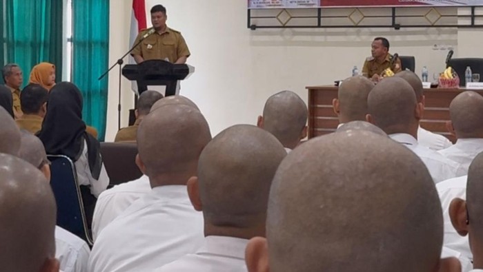 Sekretaris Daerah Banyuasin Erwin Ibrahim membuka pelatihan dasar calon pegawai negeri sipil (Latsar CPNS) di lingkungan Pemkab Banyuasin.