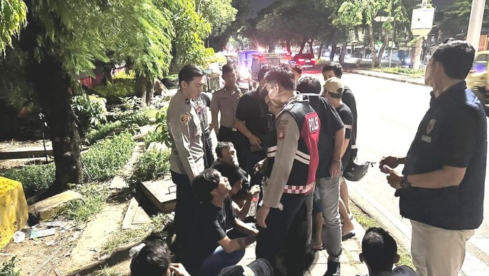 Pemalakan terhadap sopir mobil boks terjadi di Grogol Petamburan, Jakarta Barat. Polisi bergerak cepat dan menangkap dua orang pelaku pemalakan. (dok Istimewa)