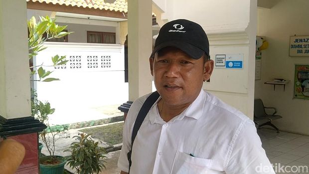 Kasat Reskim Polres Pemalang, AKP Johan Widodo, ditemui di RSUD M Azhari Pemalang, Senin (24/11/2025).