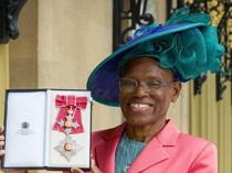 Kisah Perempuan Ubah Jalan Hidup dari Tunawisma Jadi Ilmuwan Ternama