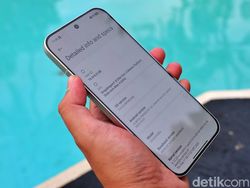 Unboxing Poco F8 Ultra Denim Blue, HP Gahar Punya Desain & Speaker Juara