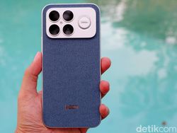 Unboxing Poco F8 Ultra Denim Blue, HP Gahar Punya Desain & Speaker Juara