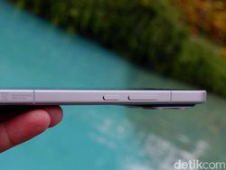 Unboxing Poco F8 Ultra Denim Blue, HP Gahar Punya Desain & Speaker Juara