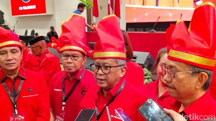 Sekjen PDIP Hasto Kristiyanto menghadiri konferda dan konfercab PDIP Sulsel.