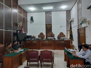 Paulus Tannos Ngaku Kewarganegaraan Ganda, Minta Status Tersangka Dibatalkan