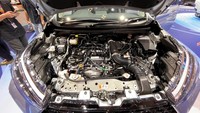 Di atas kertas, Toyota Veloz Hybrid tipe V juga menggunakan mesin 2NR-VX yang punya output tenaga dan torsi dari mesin sebesar 91 PS dan 121 Nm. Sementara dari motor  listriknya, tenaga yang dihasilkan 80 PS dan torsinya 141 Nm. Foto: Luthfi Anshori/detikOto