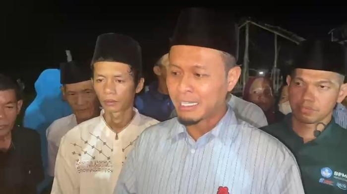 Wali Kota Agung Nugroho setelah mengunjungi rumah duka (Dok Istimewa)