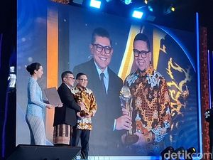 Ahmad Doli Raih detikcom Awards 2025 Tokoh Penguatan Demokrasi dan Pembaruan Sistem Pemilu