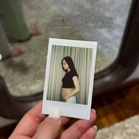 Istri Al Ghazali, Alyssa Daguise, kembali membagikan rutinitas serta perubahan yang dialaminya di trimester awal kehamilan. Salah satunya perut yang sempat membesar, namun bukan karena baby bump, melainkan perubahan hormon di tubuhnya. Foto: Instagram/@alyssadaguise