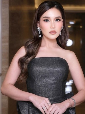 Ayu Ting Ting Spill Terlihat Lebih Tirus, Bukan Oplas!