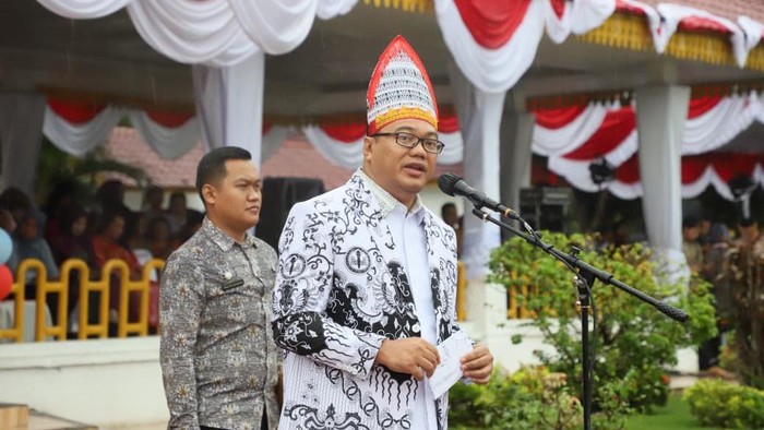 Bupati Deli Serdang, Asri Ludin Tambunan