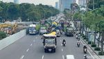Demo Truk ODOL di Surabaya Hambat Jalan Frontage Ahmad Yani