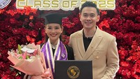 Evelina Tan Wisuda S2 Jelang Nikah