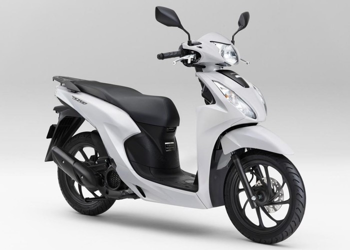 Honda Dio 110 Lite.