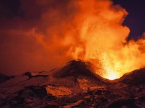 Gunung Hayli Gubbi Meletus Setelah 12.000 Tahun Tidur