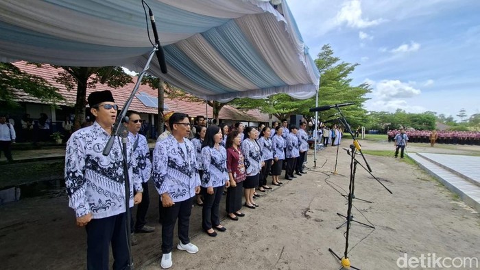 Ilustrasi guru di Kalimantan Tengah.