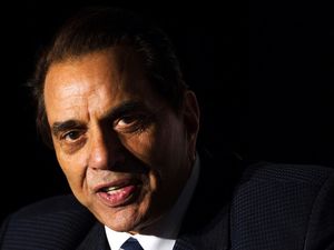 Video: Aktor Bollywood Dharmendra Deol Tutup Usia, PM India Berduka