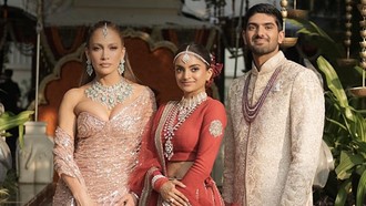 Jennifer Lopez Tampil Seksi di Pernikahan Crazy Rich India, Dibayar Rp 33 M