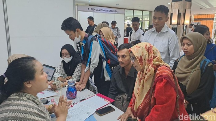 Job fair khusus disabilitas di Surabaya