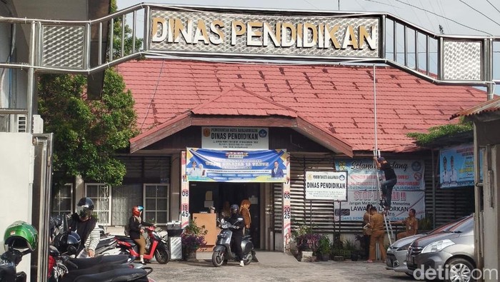 Kantor Dinas Pendidikan Banjarmasin.