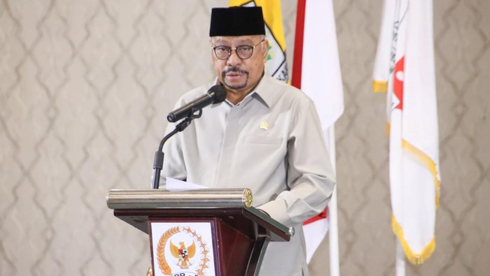Ketua Fraksi Partai Golkar MPR RI, Melchias Markus Mekeng