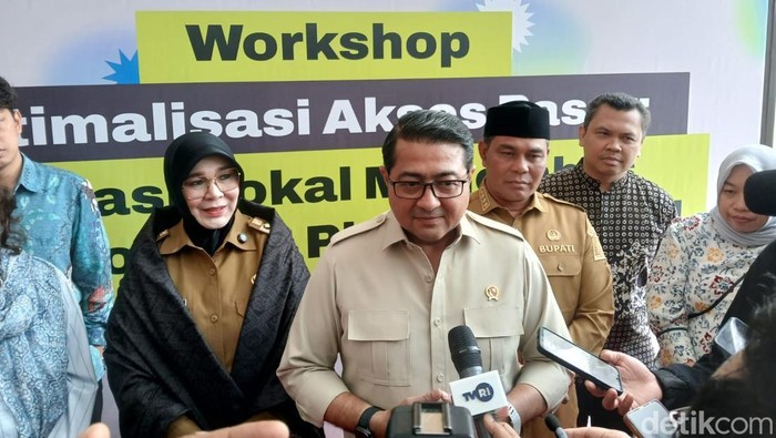 Menteri Ekonomi Kreatif Teuku Riefky Harsya. (Agus Setyadi/detiksumut)