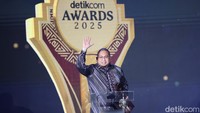 Wakil Ketua Komisi VI DPR RI, Andre Rosiade hadir dalam acara detikcom Awards 2025 di The Westin Jakarta, Jakarta Selatan, Selasa (25/10). Andre layak menerima anugerah ini karena konsistensinya menjadi suara publik sepakbola Indonesia yang berani, lantang, dan berdampak.