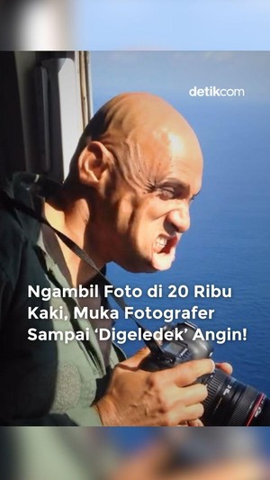Video: Bentuk Muka Fotografer saat Motret di Ketinggian 20.000 Kaki di Pesawat