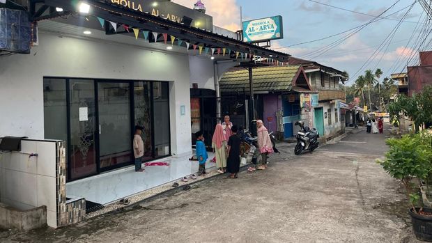 Musala Al-Arva, di Payo Sigadung RT 5 Kelurahan Rawasari, Kota Jambi, yang menjadi tempat belajar mengaji anak-anak eks PSK Musala Al-Arva, di Payo Sigadung RT 5 Kelurahan Rawasari, Kota Jambi, yang menjadi tempat belajar mengaji anak-anak eks PSK