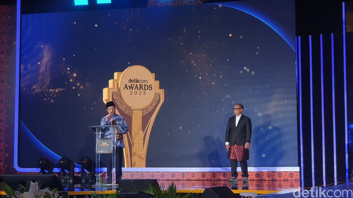 Nasaruddin Umar Dapatkan Penghargaan detikcom Awards 2025.