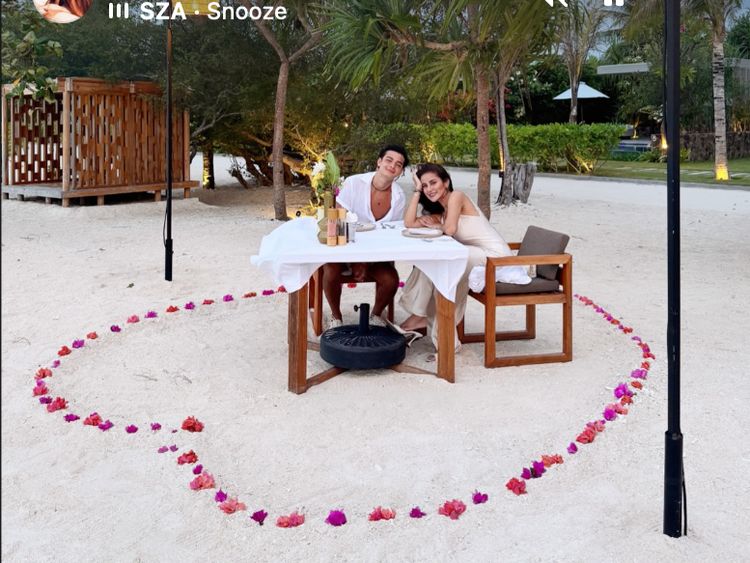 7 Foto Mesra Olla Ramlan & Tristan Molina Liburan ke Gili Meno, Go Public?